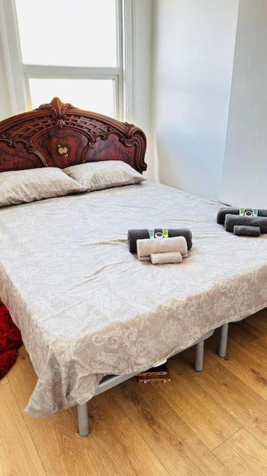 3 Bed House East London Home Extérieur photo
